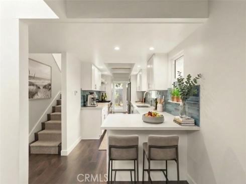 327 62nd Street, Newport Beach, CA