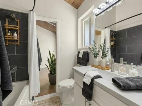 327 62nd Street, Newport Beach, CA