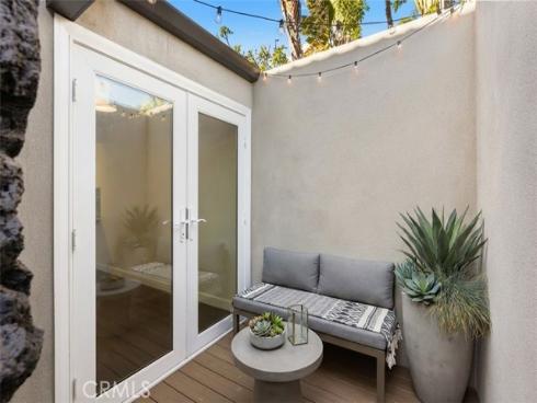 327 62nd Street, Newport Beach, CA