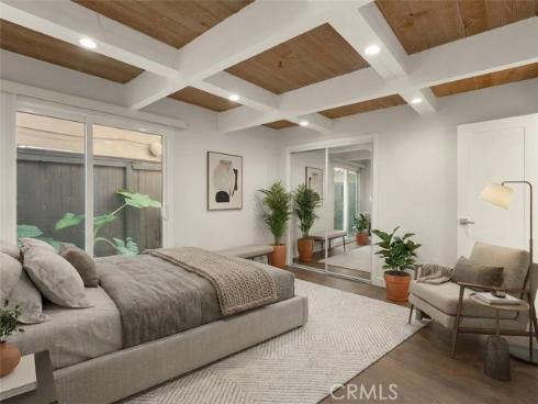 327 62nd Street, Newport Beach, CA