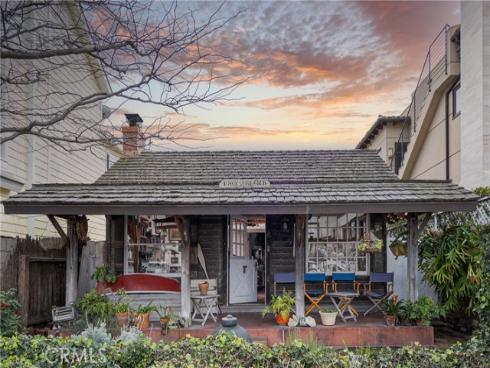 1207 N Bay Front , Newport Beach, CA