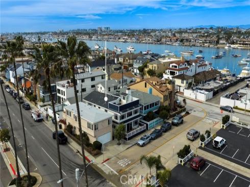 203 8th st , Newport Beach, CA