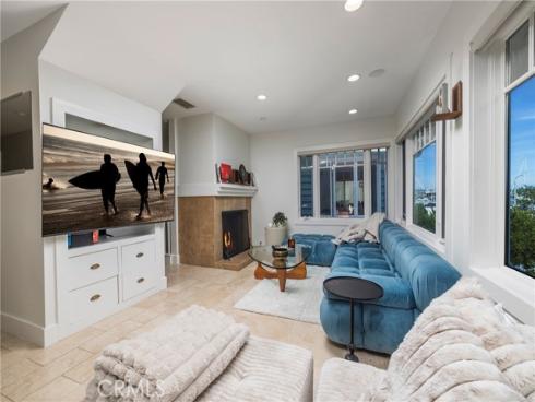 203 8th st , Newport Beach, CA