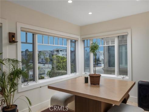 203 8th st , Newport Beach, CA
