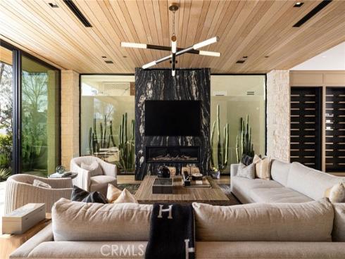 2304 Cliff , Newport Beach, CA
