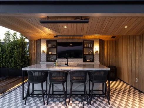 2304 Cliff , Newport Beach, CA