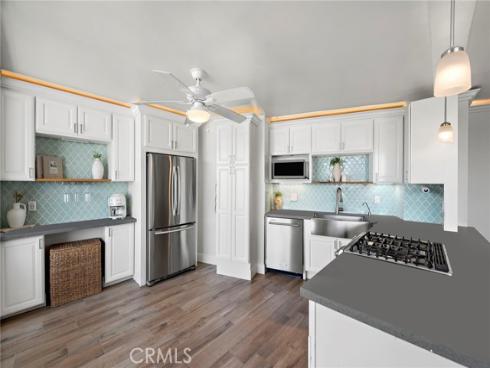 310 Fernando 303 Street, Newport Beach, CA