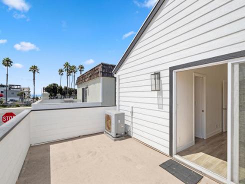 204 David Drive, Newport Beach, CA