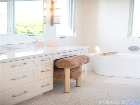 660 Kings Road, Newport Beach, CA