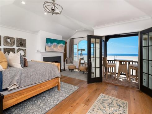 1228 W Oceanfront , Newport Beach, CA