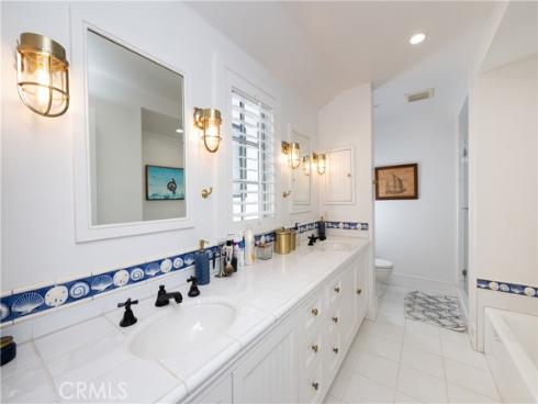 1228 W Oceanfront , Newport Beach, CA