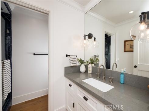 1228 W Oceanfront , Newport Beach, CA