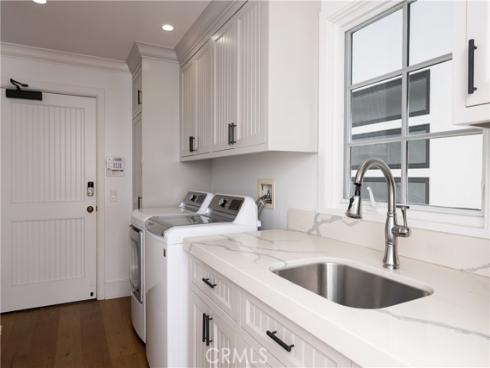 1228 W Oceanfront , Newport Beach, CA