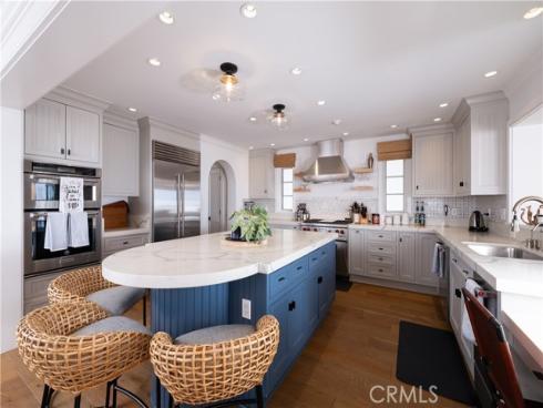 1228 W Oceanfront , Newport Beach, CA