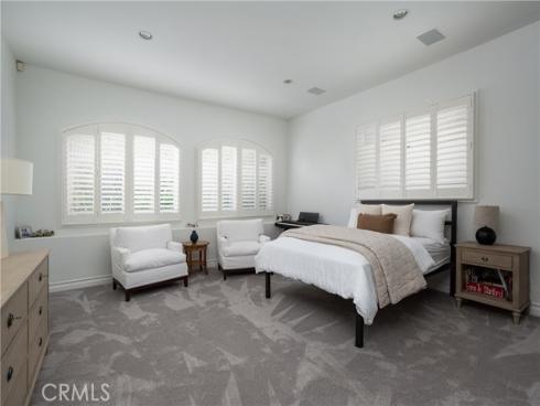 212 Kings Pl , Newport Beach, CA