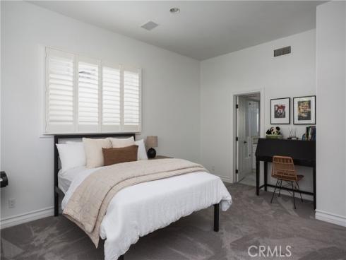 212 Kings Pl , Newport Beach, CA
