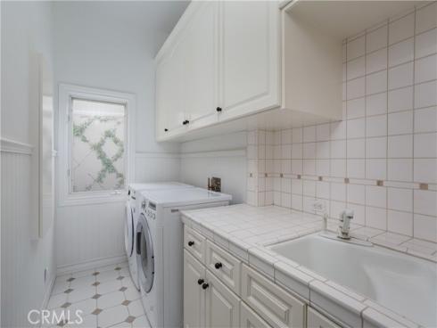 212 Kings Pl , Newport Beach, CA