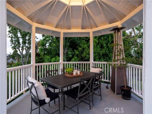 212 Kings Pl , Newport Beach, CA