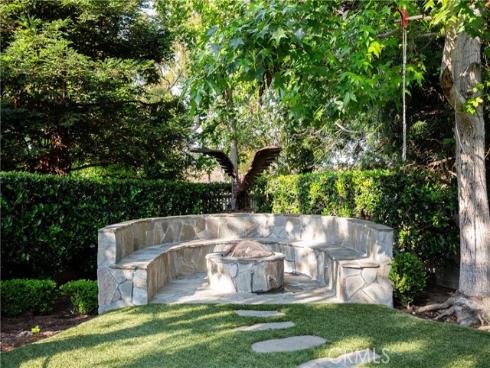 212 Kings Pl , Newport Beach, CA