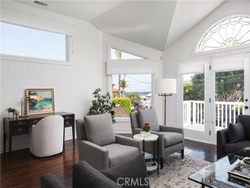 212 Kings Pl , Newport Beach, CA
