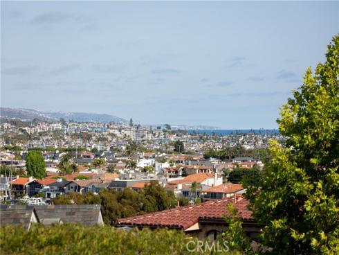 212 Kings Pl , Newport Beach, CA
