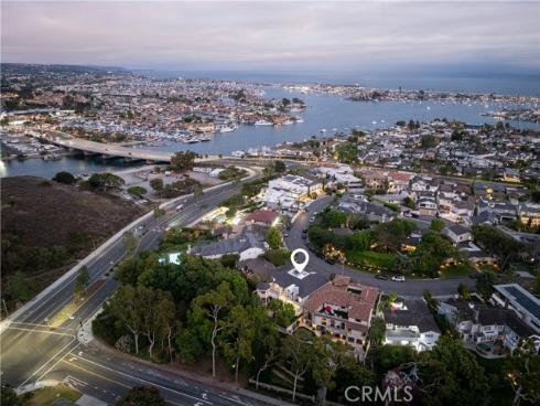 212 Kings Pl , Newport Beach, CA