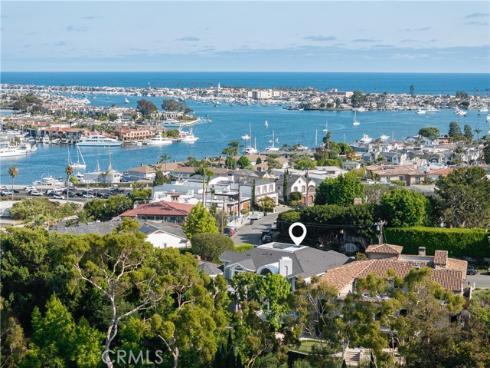 212 Kings Pl , Newport Beach, CA