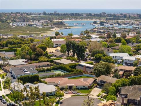 807 Aldebaran Circle, Newport Beach, CA