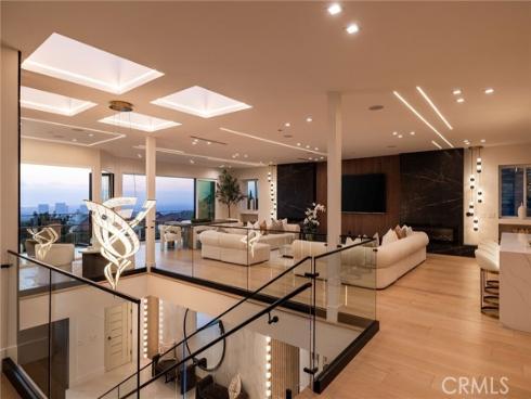 4 Narbonne , Newport Beach, CA