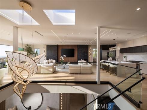 4 Narbonne , Newport Beach, CA