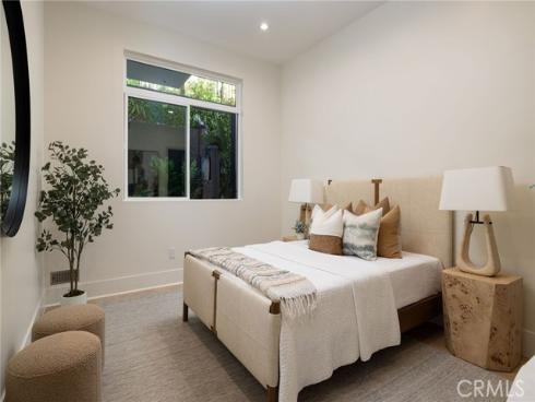 4 Narbonne , Newport Beach, CA