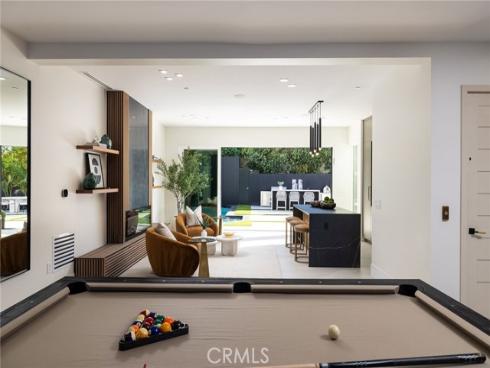 4 Narbonne , Newport Beach, CA