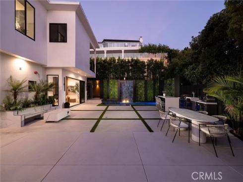 4 Narbonne , Newport Beach, CA