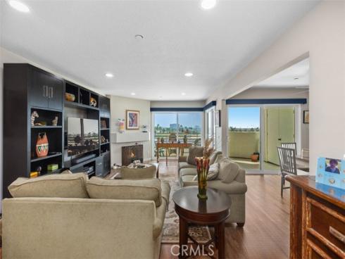 280 Cagney Lane 209