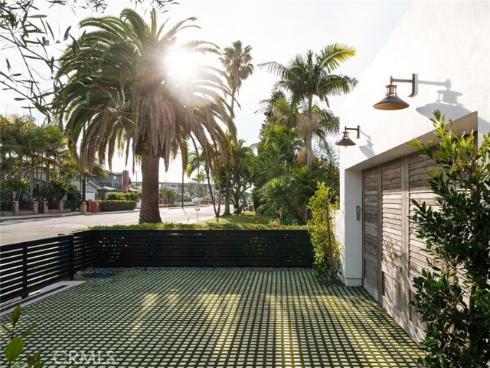 2325 E 16th , Newport Beach, CA