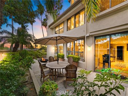 1 Sea Cove Lane , Newport Beach, CA