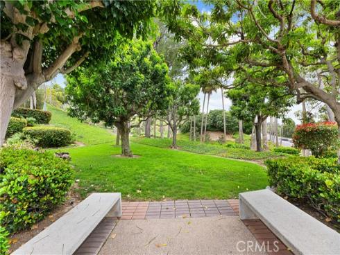 1 Sea Cove Lane , Newport Beach, CA