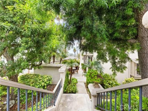 1 Sea Cove Lane , Newport Beach, CA