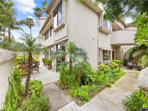 1 Sea Cove Lane , Newport Beach, CA