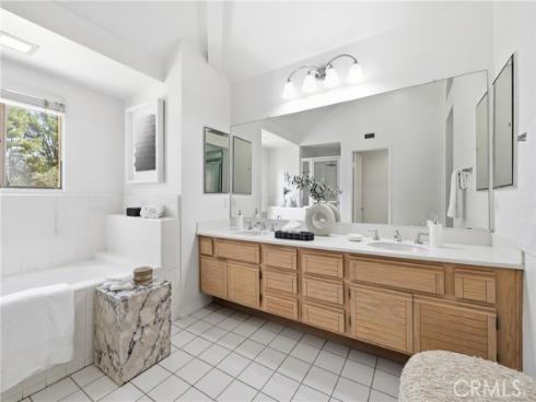 909 Muirfield Drive, Newport Beach, CA