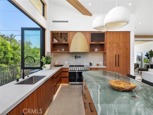 2398 Redlands Drive, Newport Beach, CA