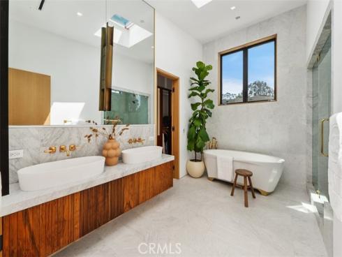 2398 Redlands Drive, Newport Beach, CA