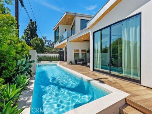 2398 Redlands Drive, Newport Beach, CA