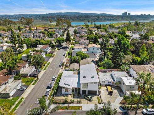 2398 Redlands Drive, Newport Beach, CA