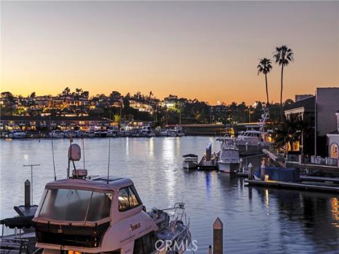 47 Linda Isle , Newport Beach, CA