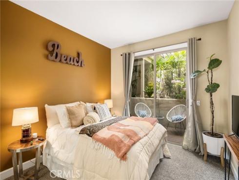 27 Seabrook 73 , Newport Beach, CA