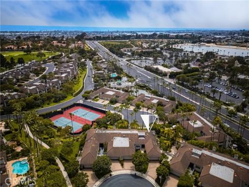 27 Seabrook 73 , Newport Beach, CA