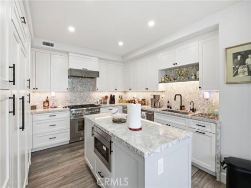 51 Seabrook Cove , Newport Beach, CA