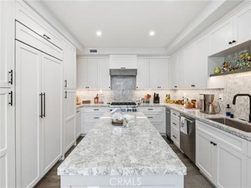 51 Seabrook Cove , Newport Beach, CA