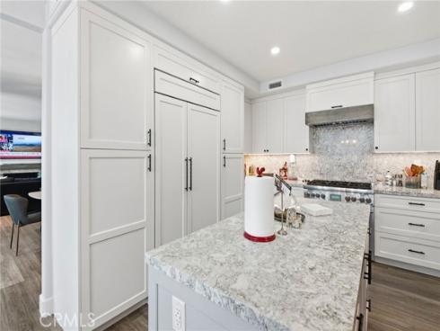 51 Seabrook Cove , Newport Beach, CA